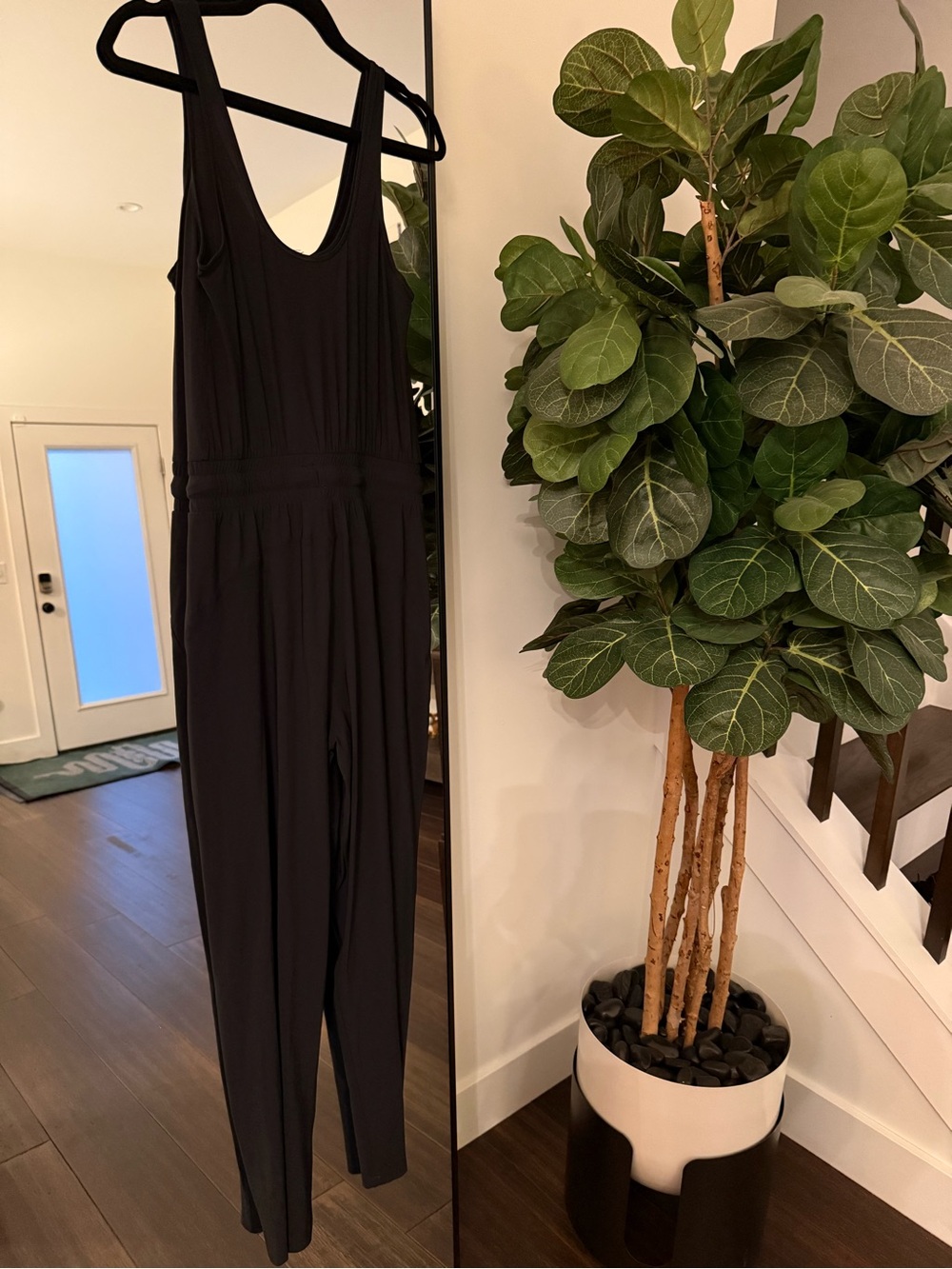 Sweaty Betty Explorer Sleeveless Jumpsuit 29" Black Size NWT and Pockets